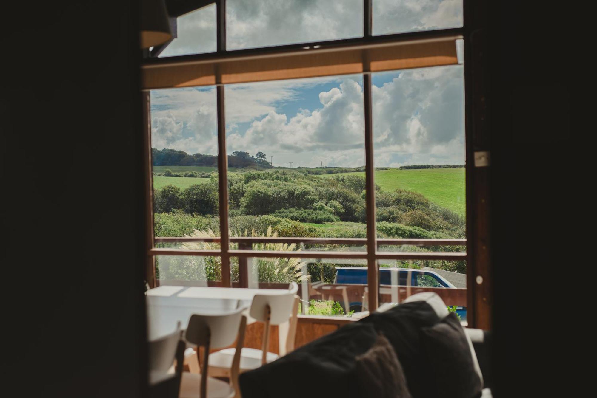 Timber Hill Self Catering Cedar Lodges Broad Haven Esterno foto
